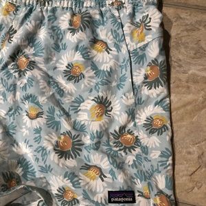 Women’s Patagonia baggies 5” short